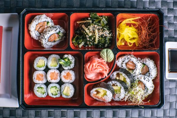 Lunch Maki maki (lunch od wt-pi do godz 15)